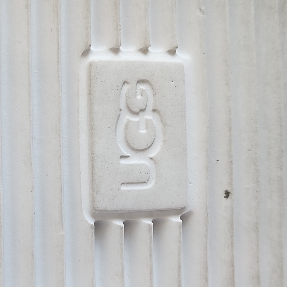 UGG sandals - Picture 4 of 6
